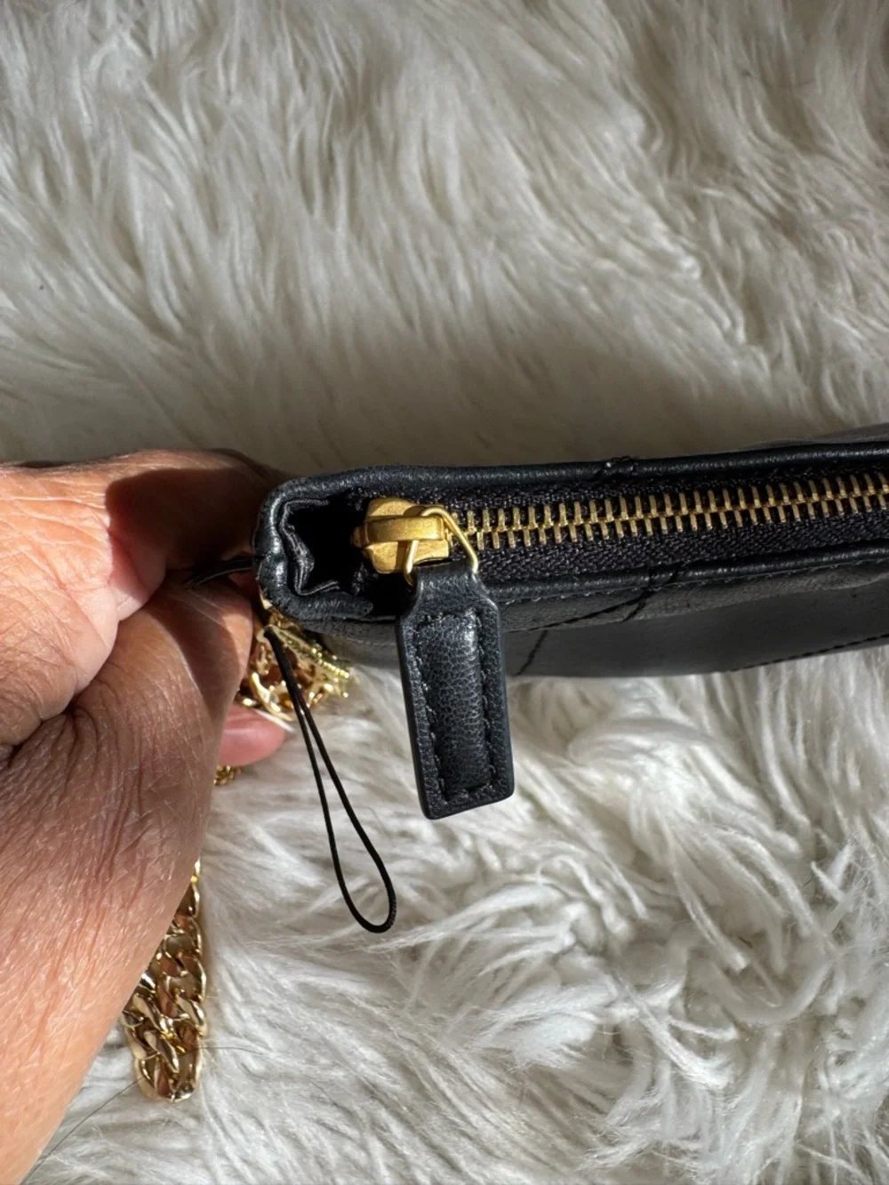 YSL Saint Laurent Jamie Pochon Black Leather Wristlet Clutch with Gold Hardware - Picture 8 of 16
